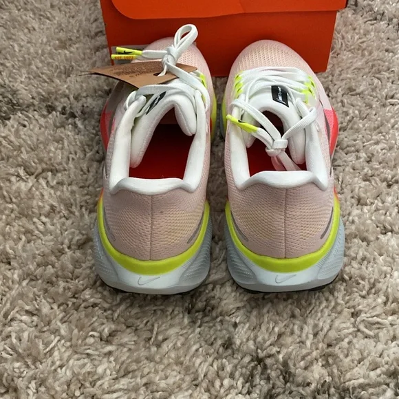 Nike Air Zoom Pegasus 41 - women’s size 9 - Picture 4 of 5
